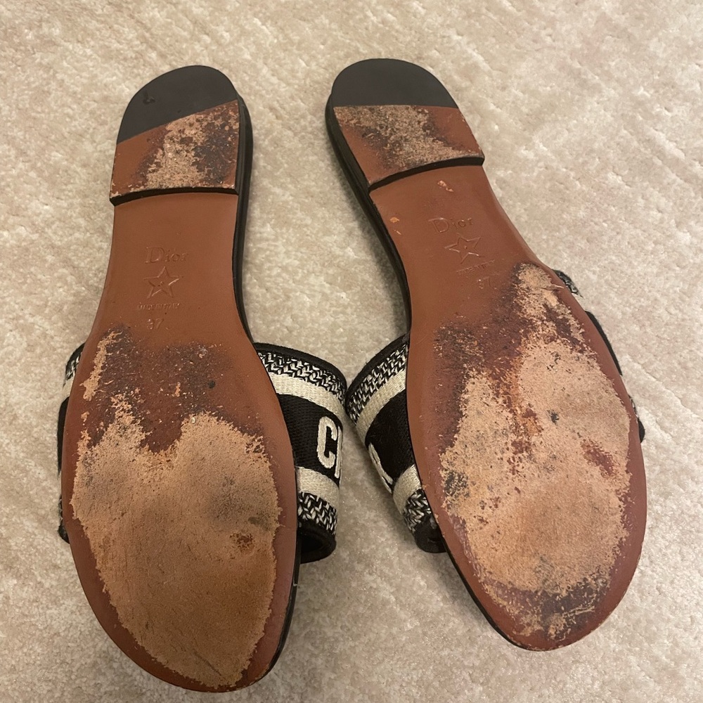 Dior slides size 7 women’s - Picture 3 of 3